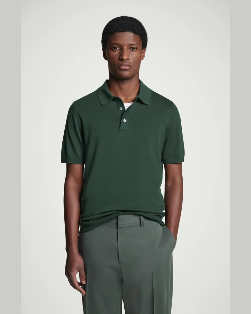 COS Schmal Geschnittenes Poloshirt Aus Seidenstrick Grün