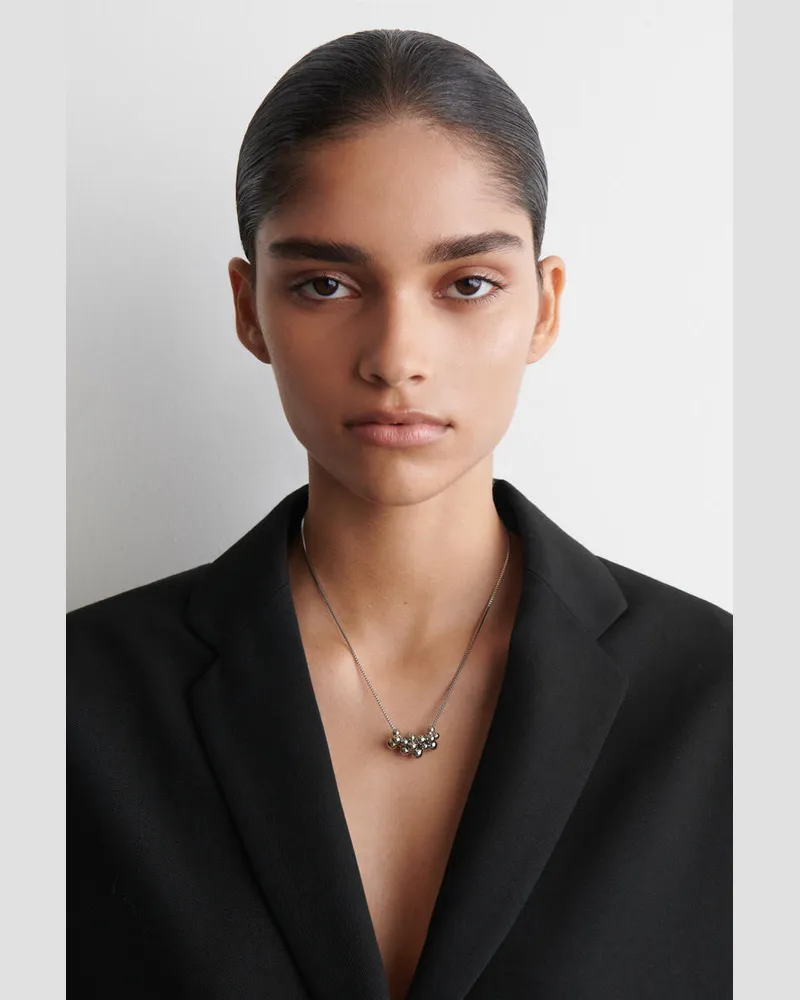 COS Kette Mit Verzierungen Silberfarben