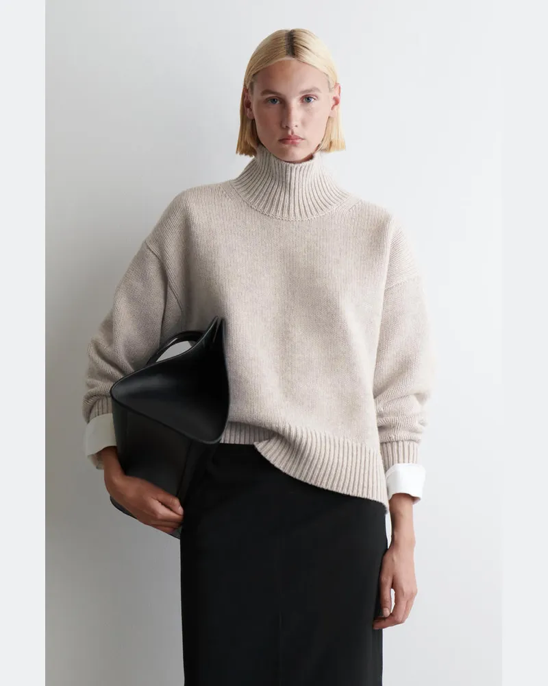 COS Wollpullover Mit Rollkragen Beige