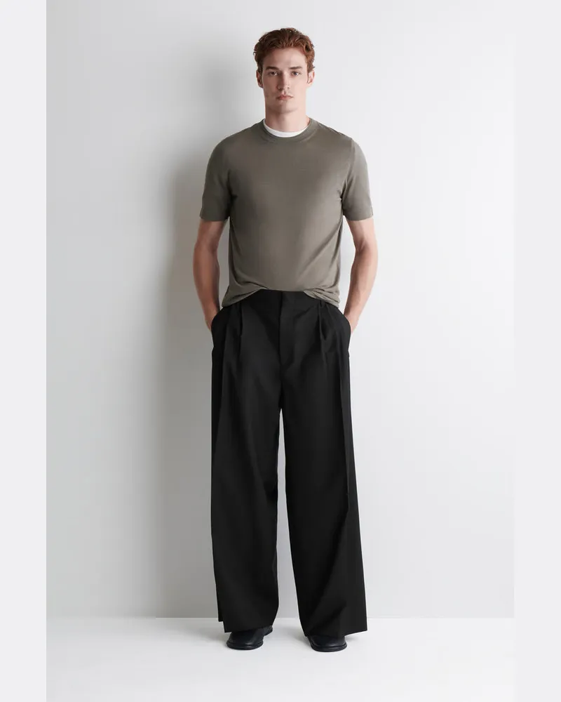 COS Wollhose Mit Weitem Bein Und Falten Schwarz