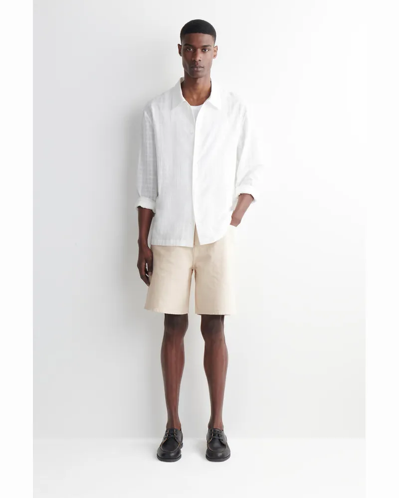 COS Knielange Jeansshorts Weiß