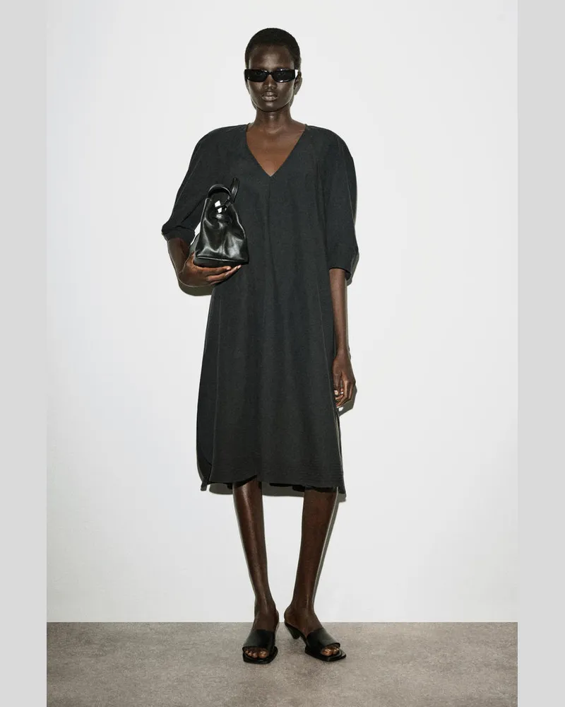 COS Midikleid Aus Baumwolle Mit V-Ausschnitt Schwarz