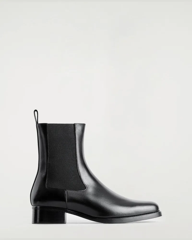 COS Chelsea-Boots Aus Leder Schwarz