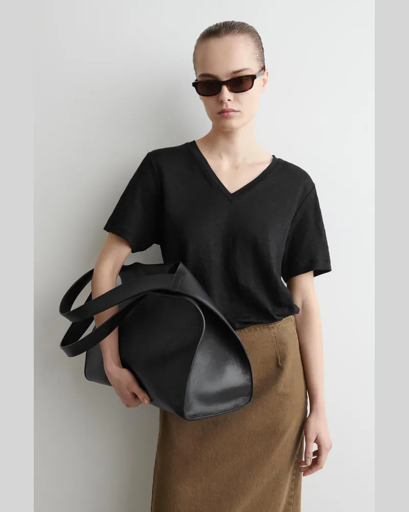 COS T-Shirt Aus Leinen Mit V-Ausschnitt Schwarz