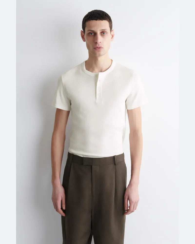 COS Schmales, Geripptes Henley-T-Shirt Weiß