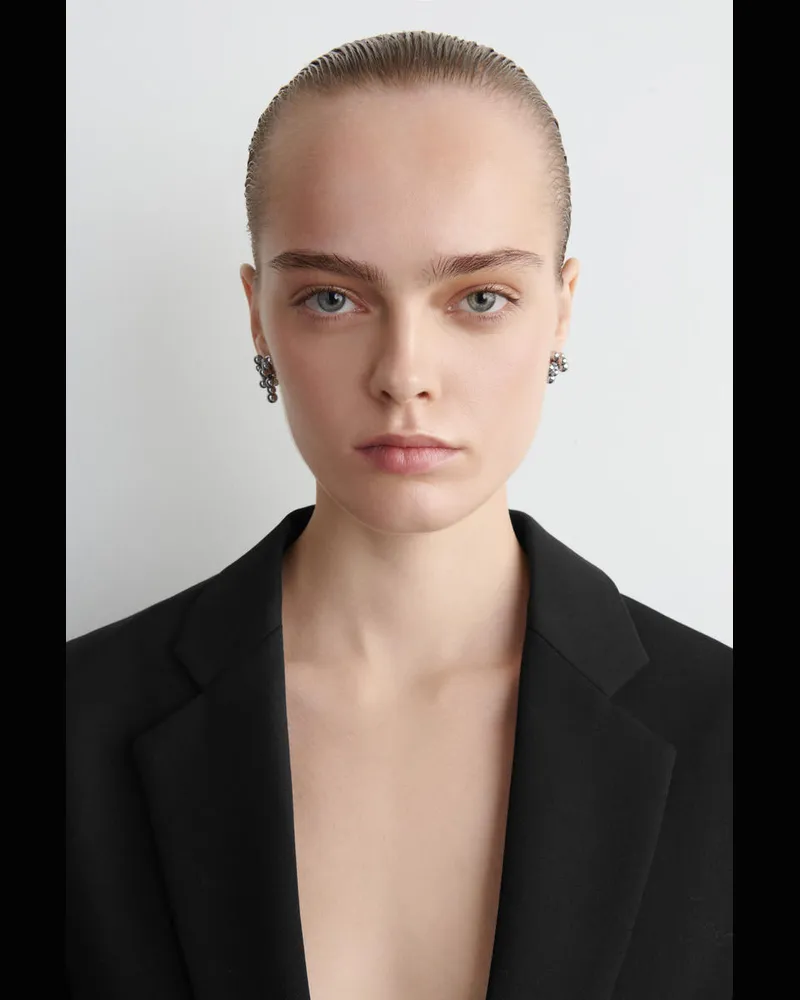 COS Ungleiche Ohrstecker Silberfarben