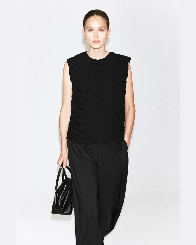 COS Gathered Panelled Top Schwarz