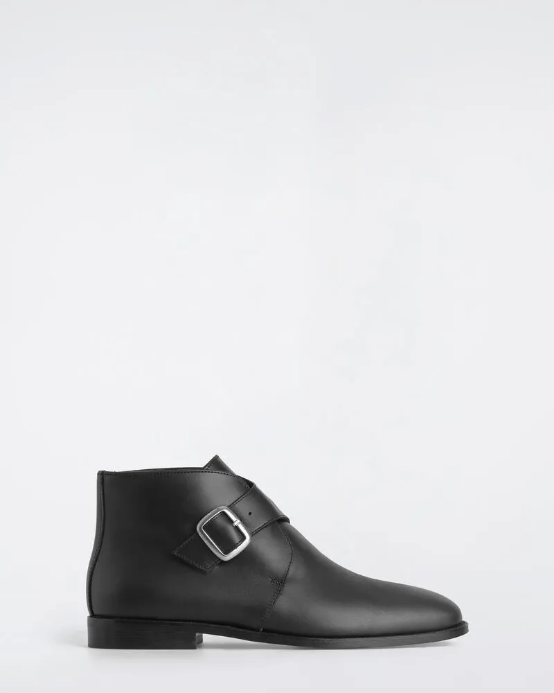 COS Buckled Leather Monk Boots Schwarz
