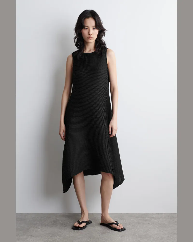 COS Voluminöses Midikleid Mit Falten Schwarz