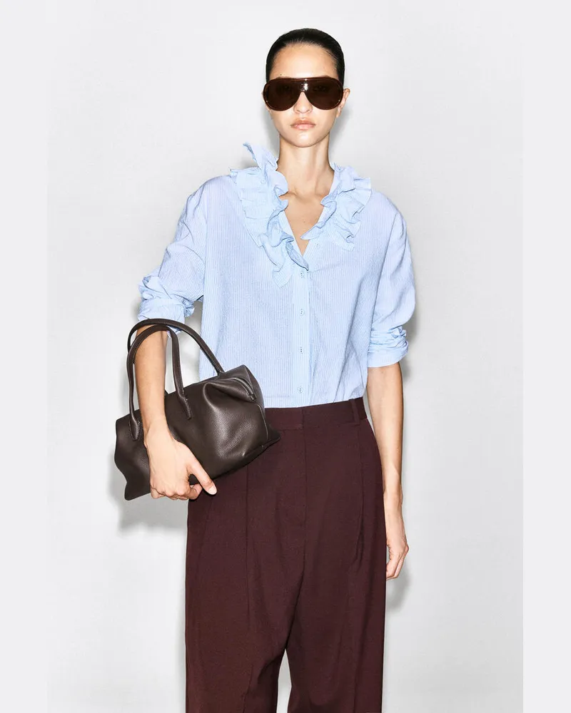 COS Ruffle-Collar Seersucker Blouse Blau