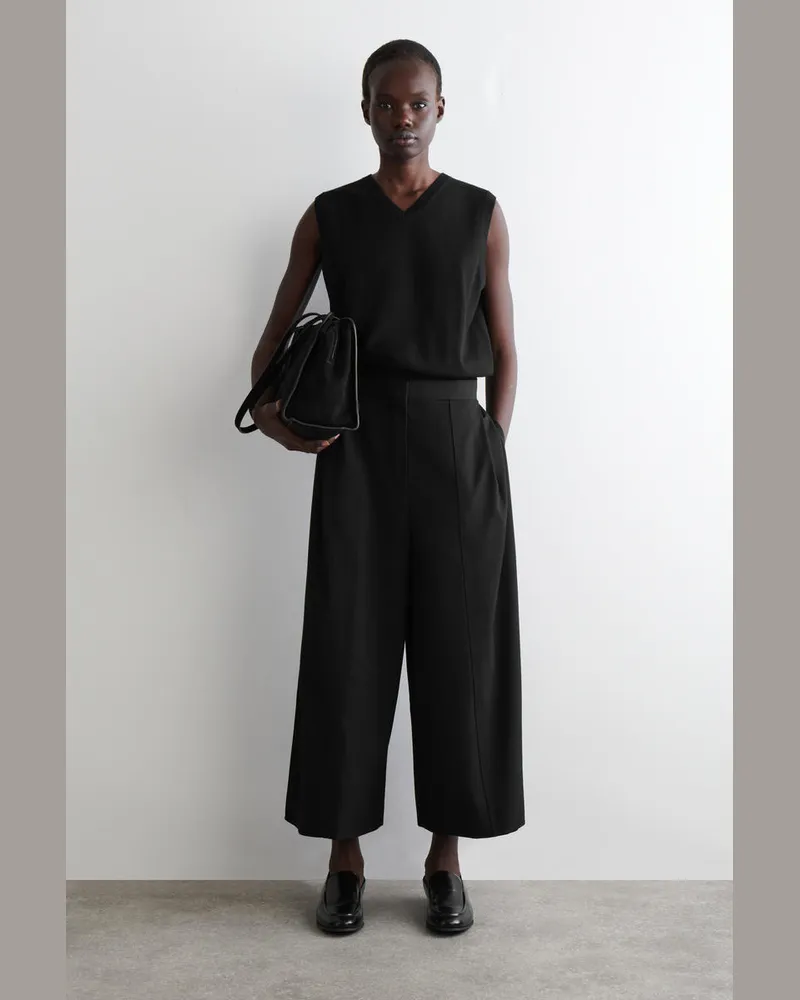 COS Culottes Aus Merinowoll-Mix Mit Falten Schwarz