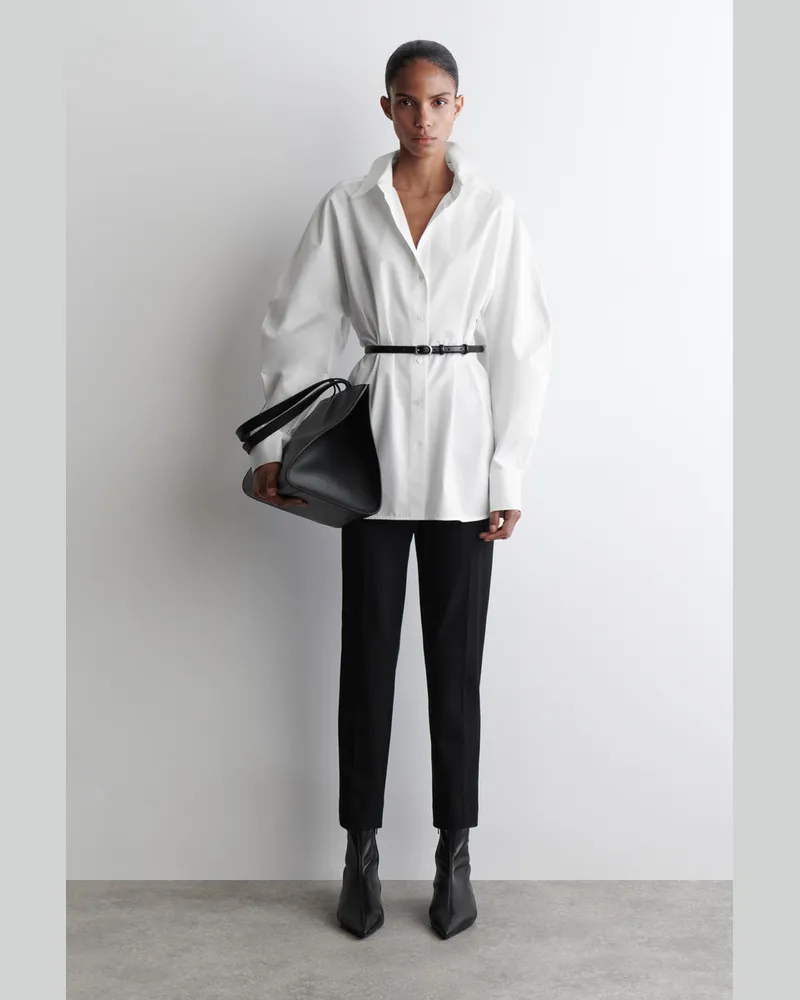 COS Verkürzte Hose Mit Schmalem Bein Schwarz
