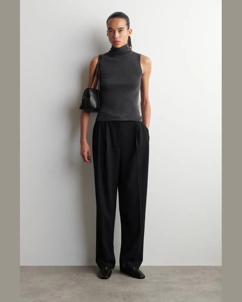 COS Mules Aus Leder Schwarz