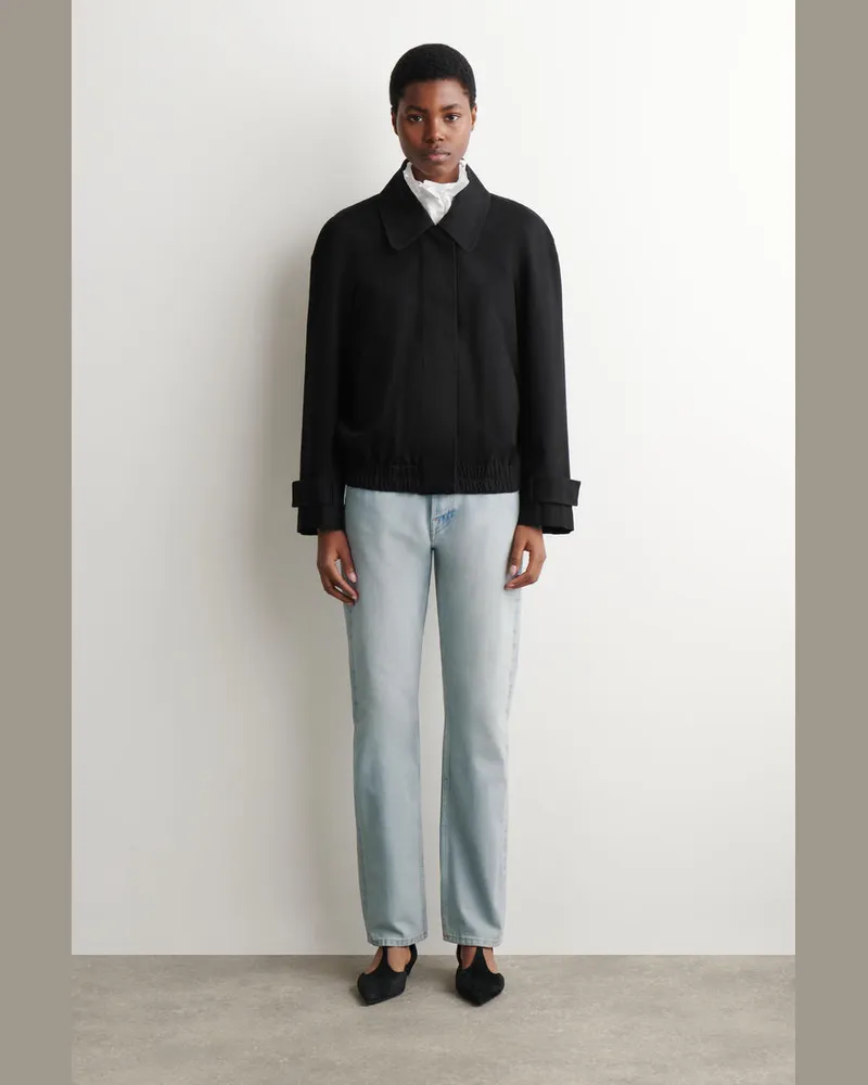 COS Pipeline Jeans Mit Schmalem Bein Blau