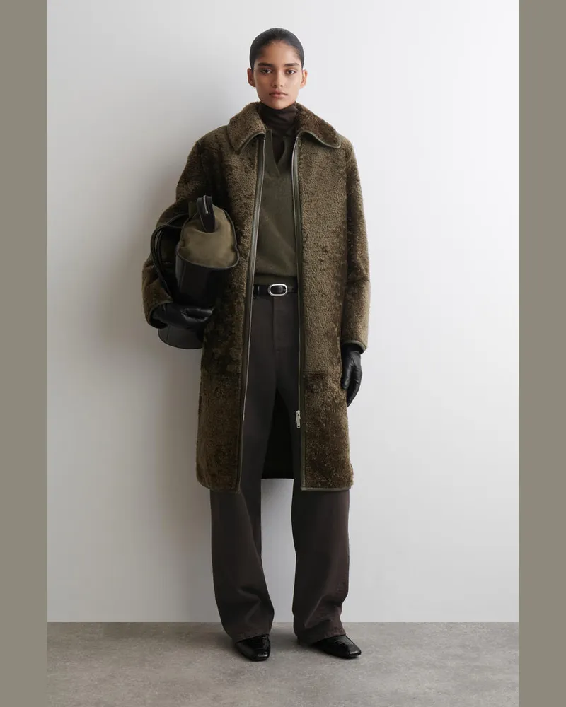 COS Langer Mantel Aus Shearling Mit Lederdetails Grün