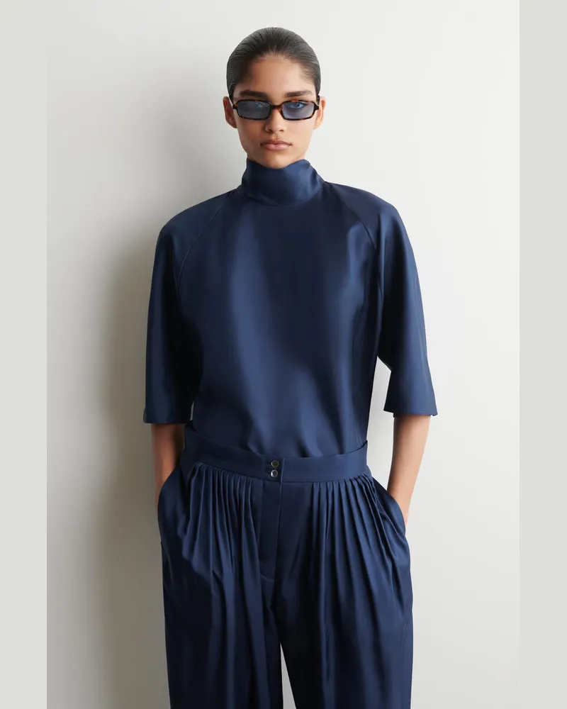 COS Drapiertes Oberteil Aus Seide Mit Bindedetail Blau