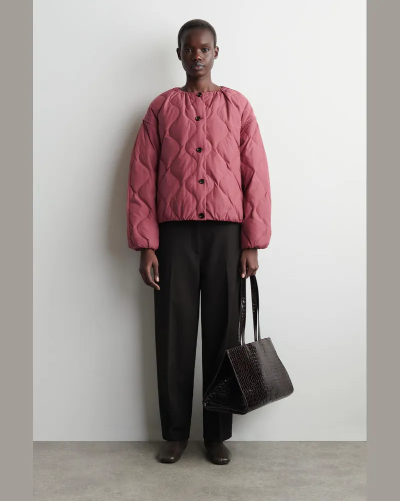 COS Gesteppte Daunenjacke Mit Raffungen Rot