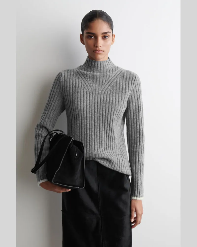 COS Gerippter Wollpullover Mit Kragen Grau