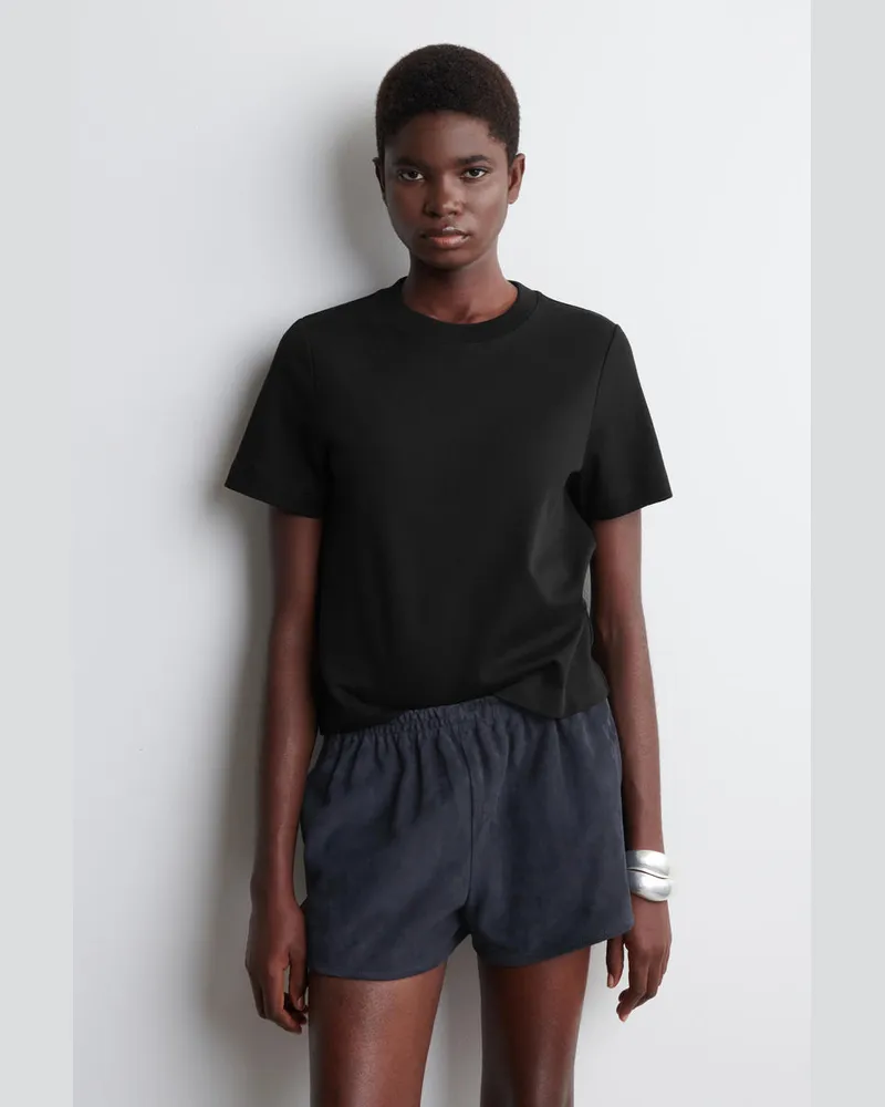 COS Schmal Geschnittenes T-Shirt Schwarz