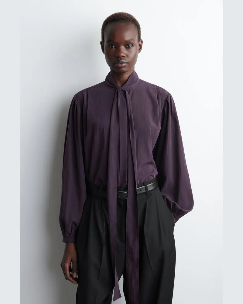 COS Fliessende Bluse Mit Schaldetail Lila