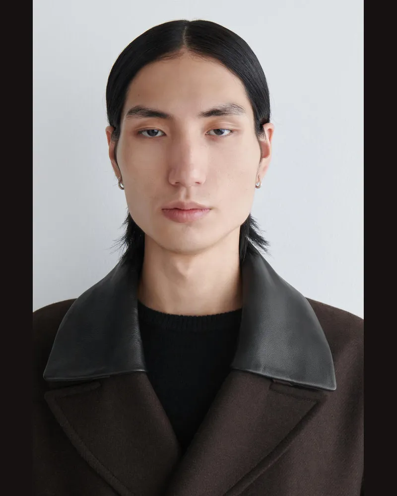 COS Facettierte Creolen Silberfarben