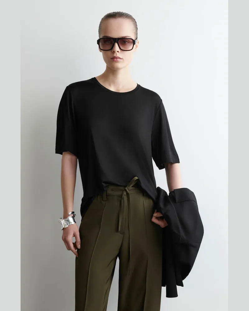 COS T-Shirt Aus Seide Schwarz