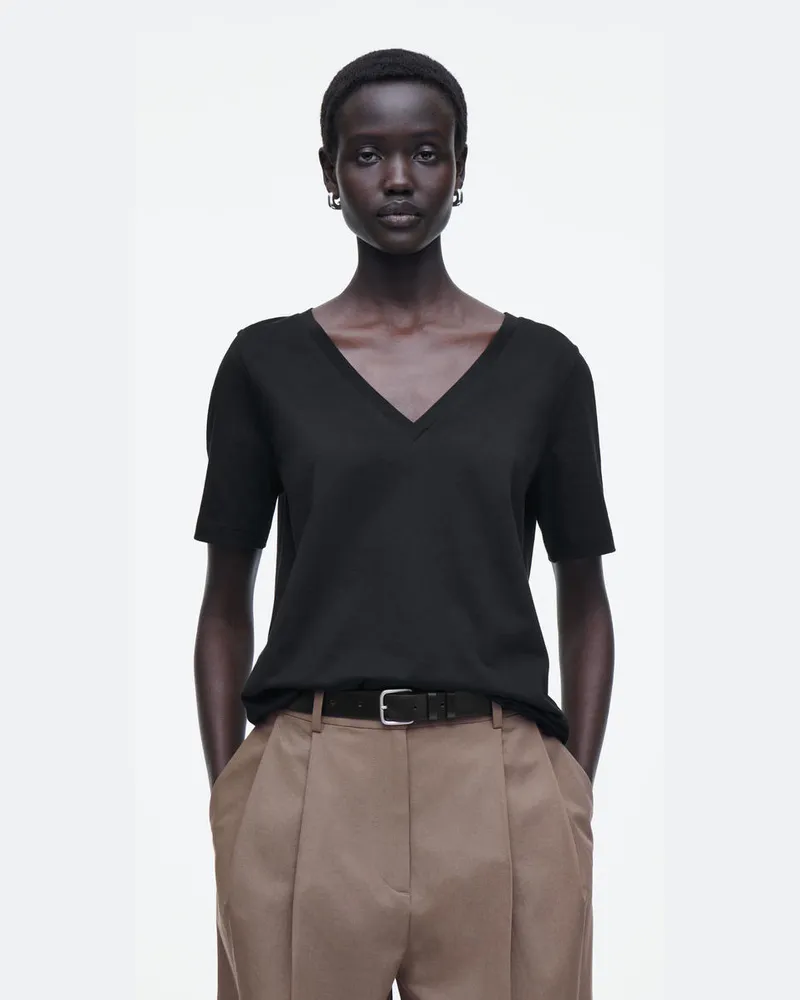 COS Alltags-T-Shirt Mit V-Ausschnitt Schwarz