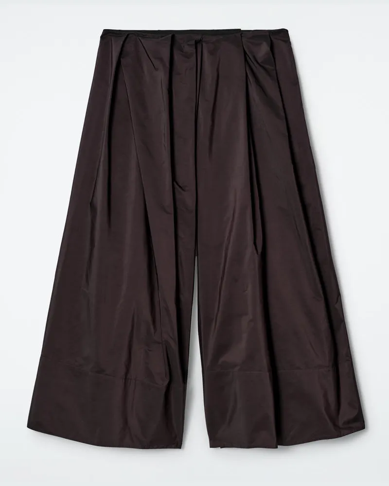 COS Voluminöse Culottes Mit Falten Braun