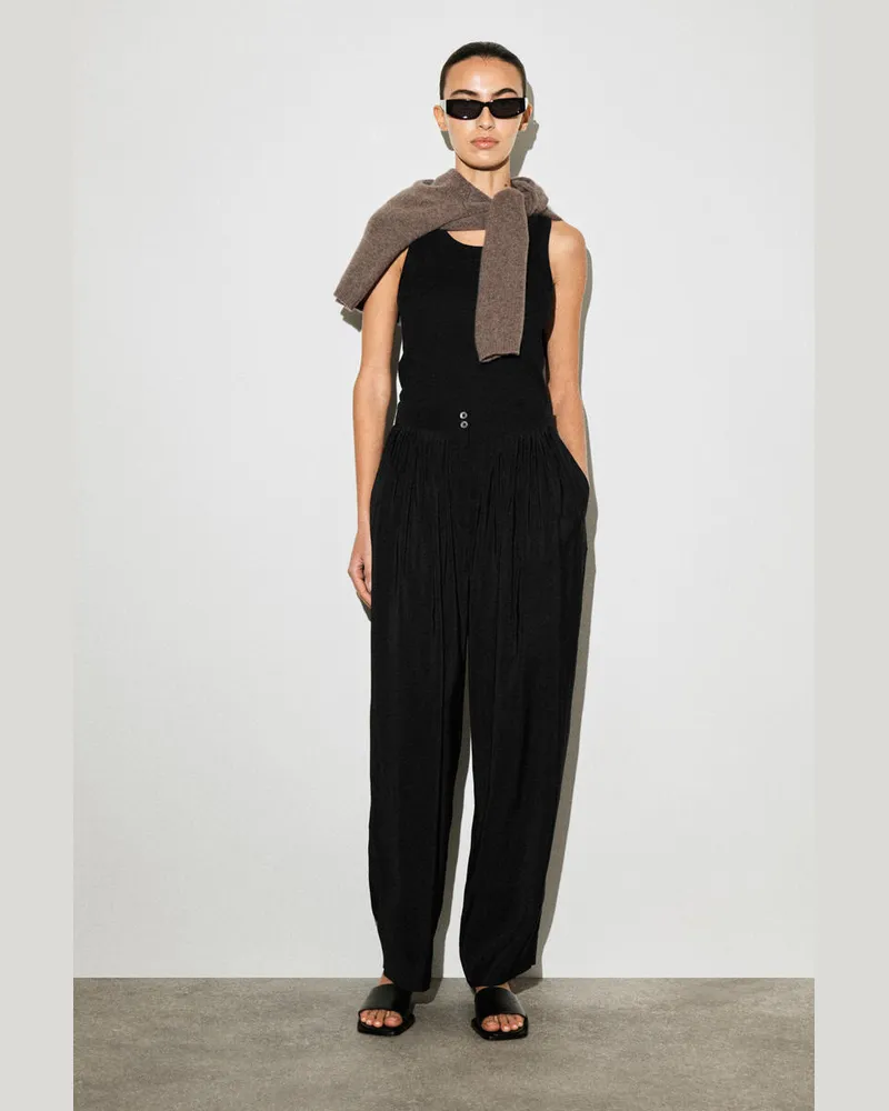 COS Hose Mit Geradem Bein Und Falten Schwarz