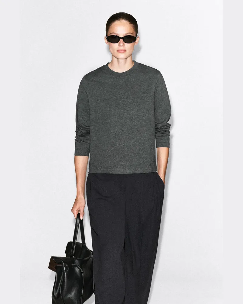 COS Elegantes Langarmshirt Grau