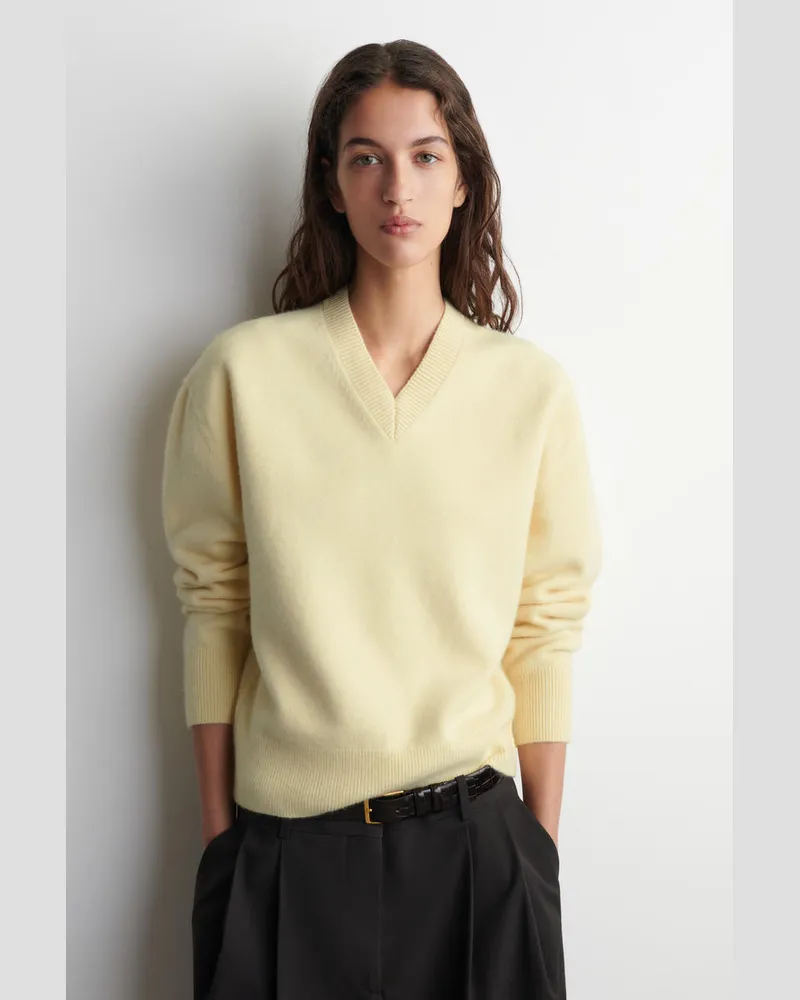 COS Wollpullover Mit V-Ausschnitt Gelb