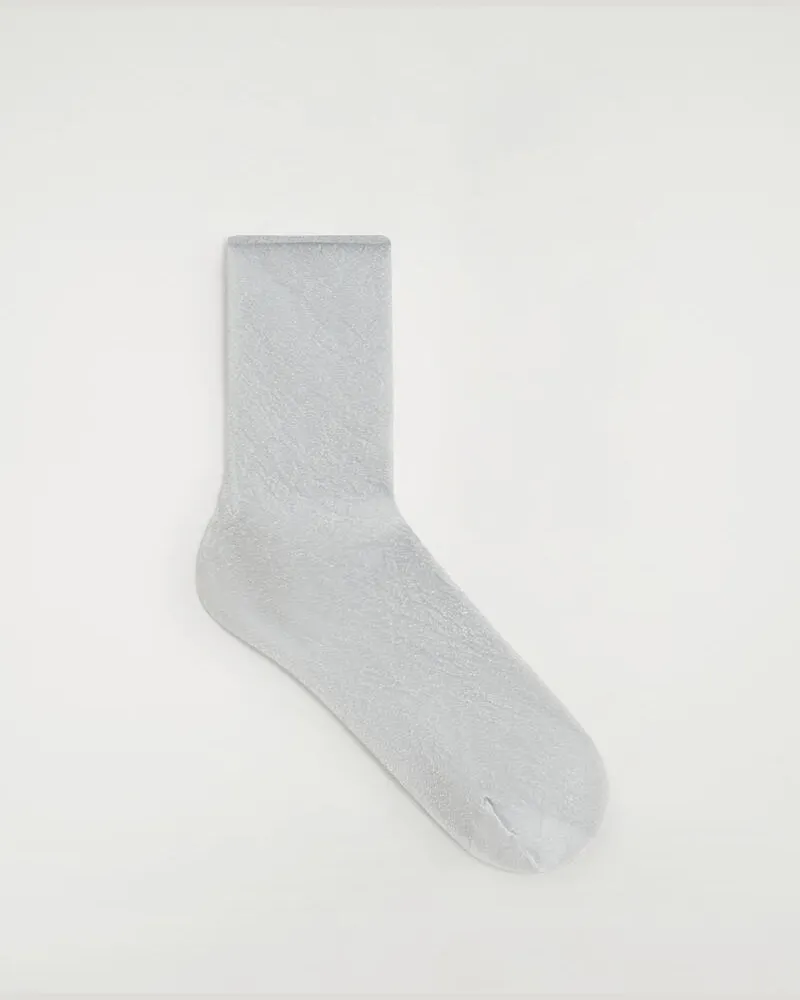 COS Glitzernde Socken Silberfarben
