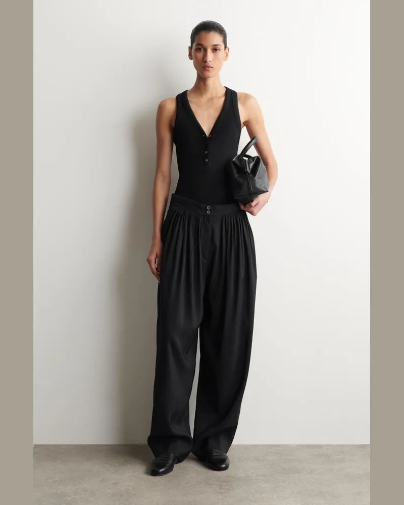 COS Mules Aus Leder Schwarz