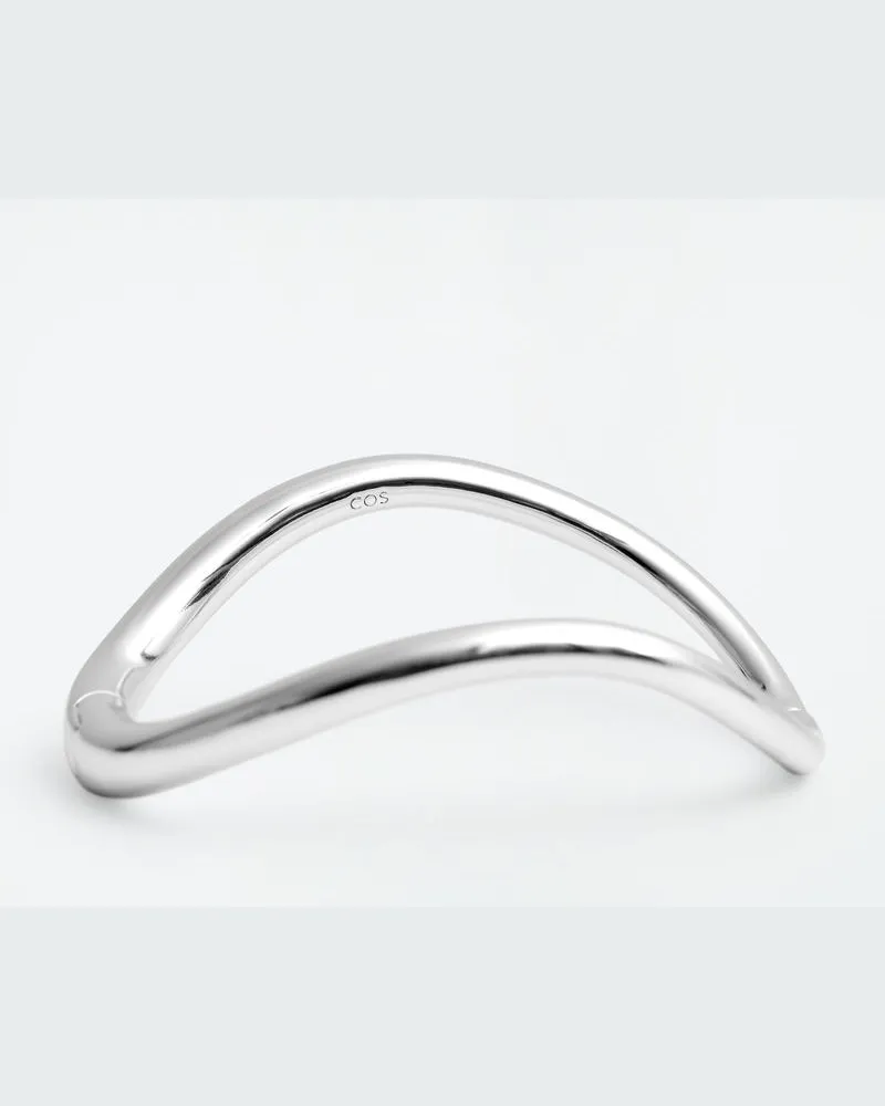 COS Abgerundeter Armreif Mit Scharnier Silberfarben