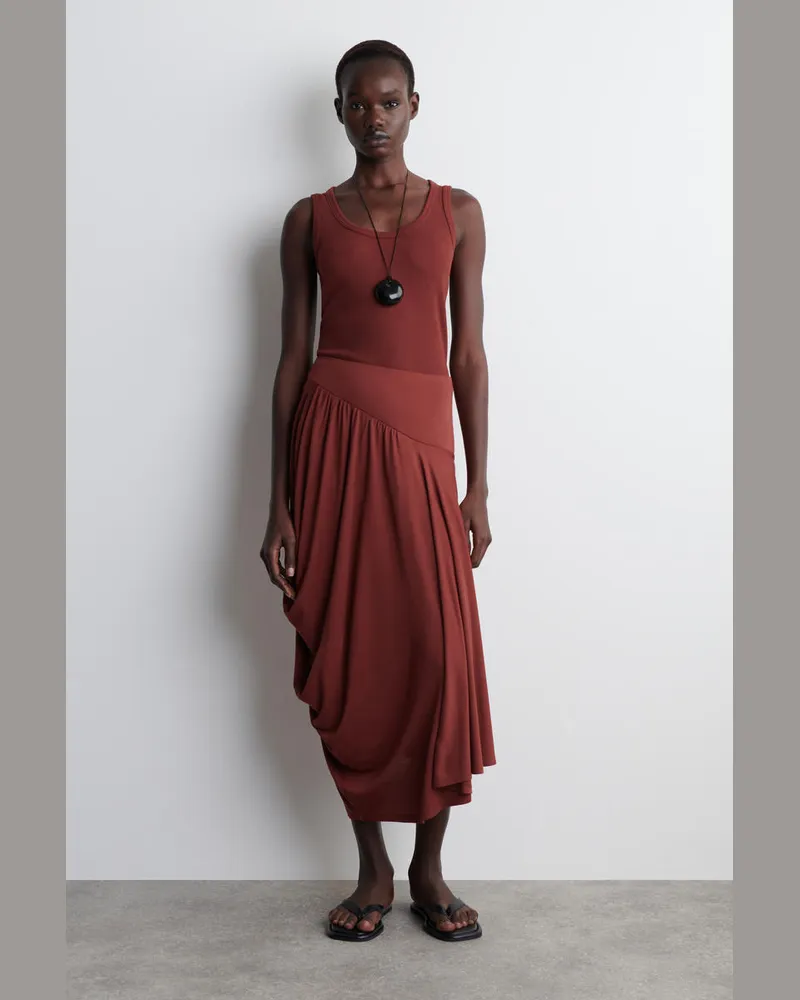 COS Asymmetrischer Drapierter Midirock Rot