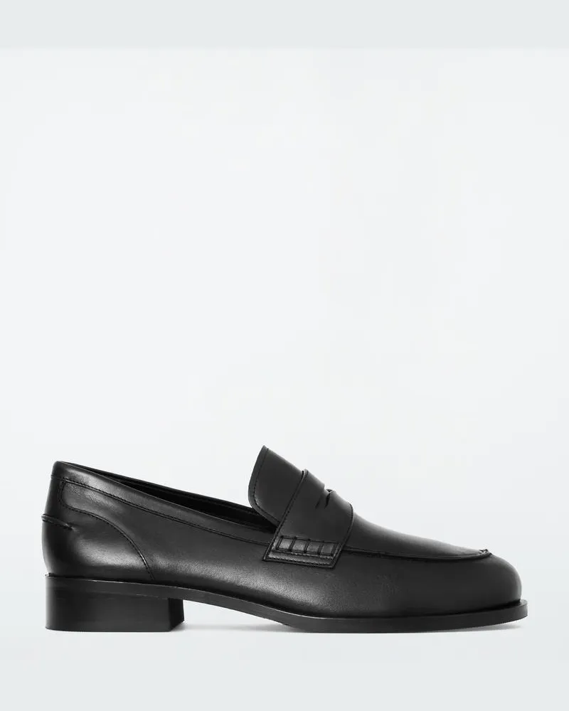 COS Penny Loafers Aus Leder Mit Biesen Schwarz