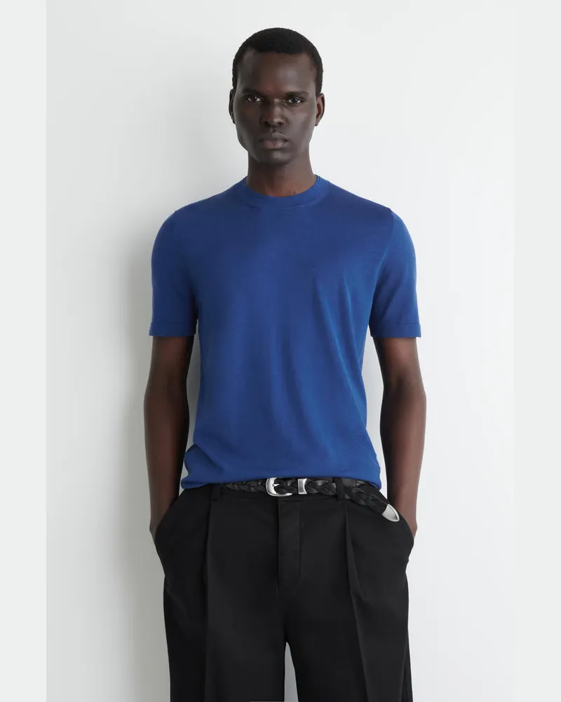 COS Schmal Geschnittenes T-Shirt Aus Seide Blau