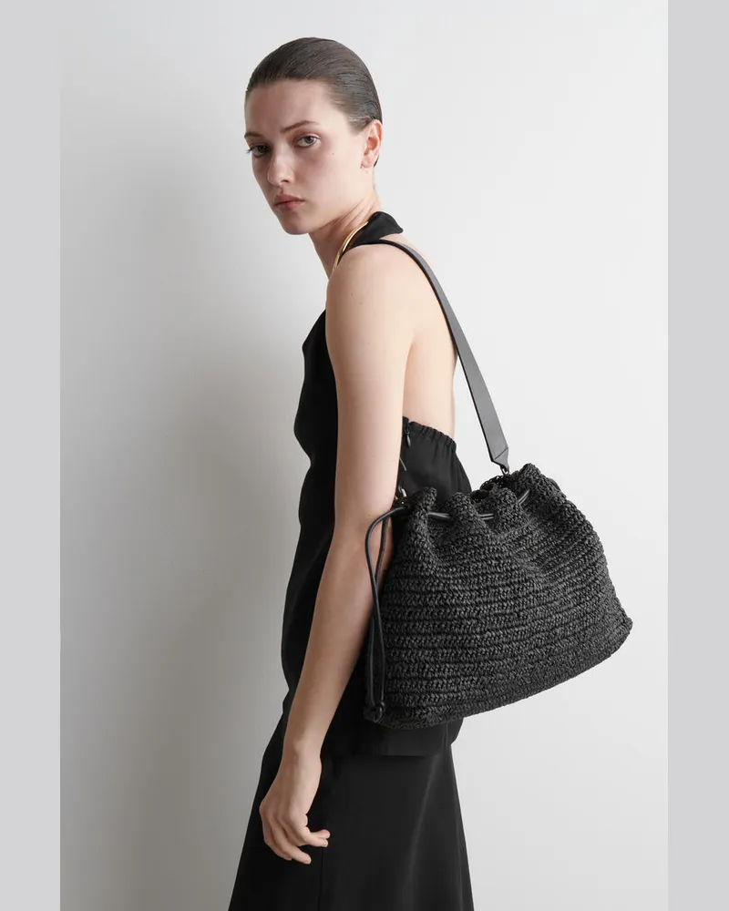 COS Cavatelli Clutch - Stroh Schwarz