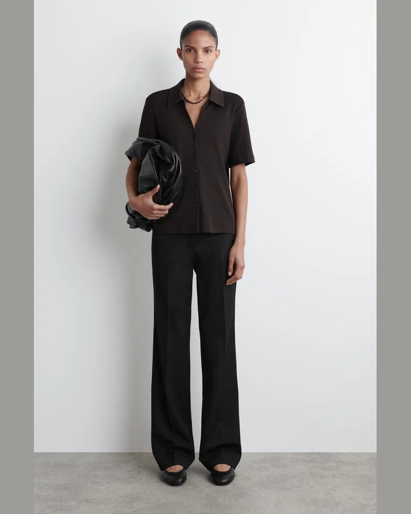 COS Ballerinas Aus Leder Schwarz