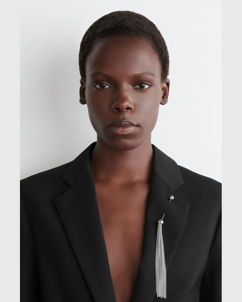 COS Tasselled Brooch Silberfarben