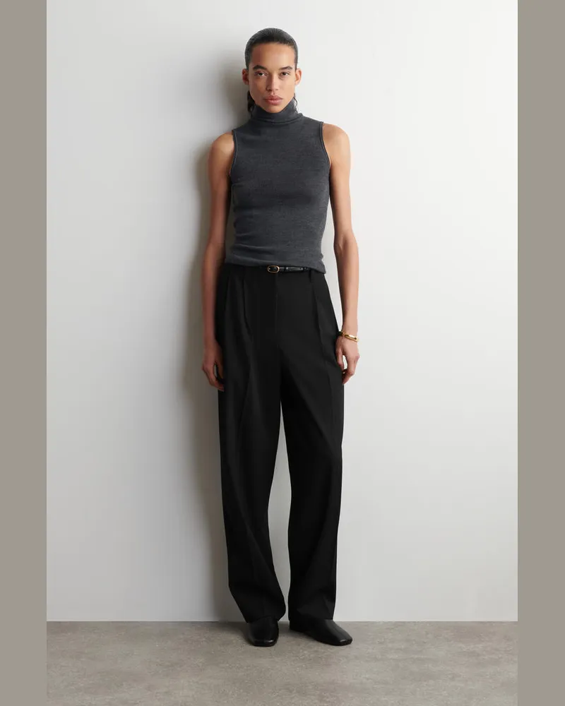 COS Schmal Zulaufende Hose Aus Woll-Mix Mit Falten Schwarz