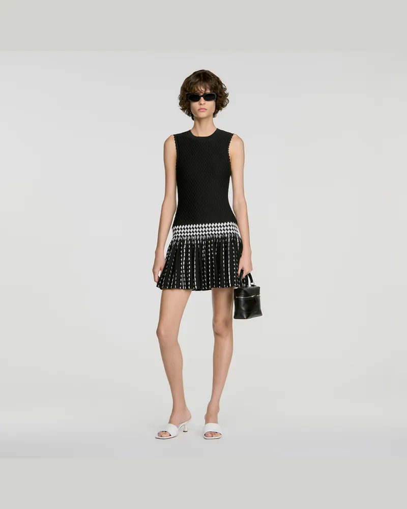 Sandro Kurzes Strickkleid mit Karomuster Schwarz