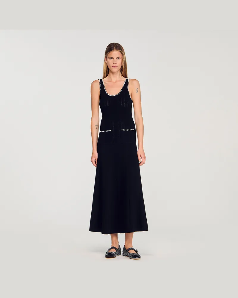 Sandro Langes Kleid mit Perlen Schwarz