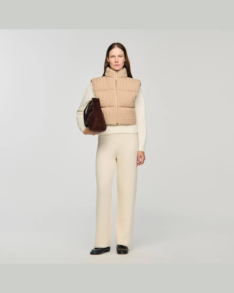 Sandro Kurze ärmellose Daunenjacke Beige