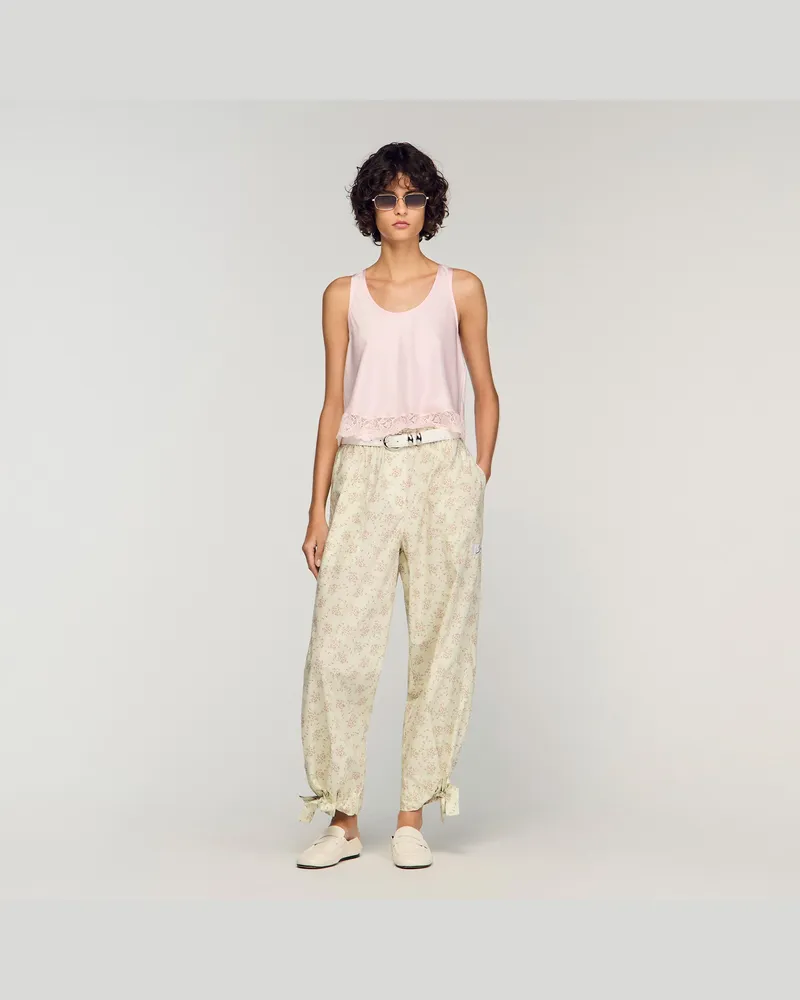 Sandro Weite Hose mit Blumendruckmuster Rosa