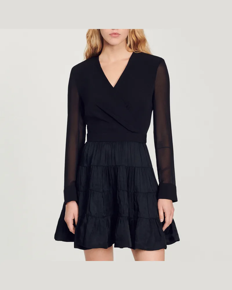 Sandro Kurzes fließendes Kleid aus Materialmix Schwarz