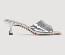 Mules mit Absatz aus Metallicleder
