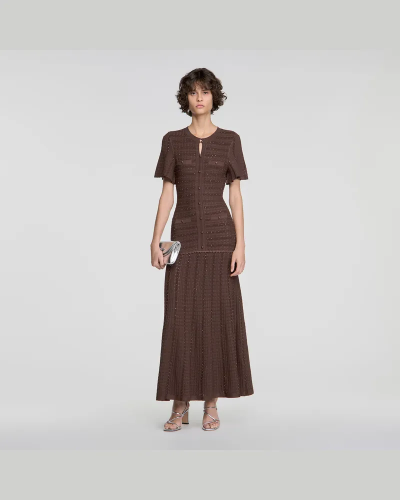 Sandro Langes Strickkleid mit Strassbesatz Braun