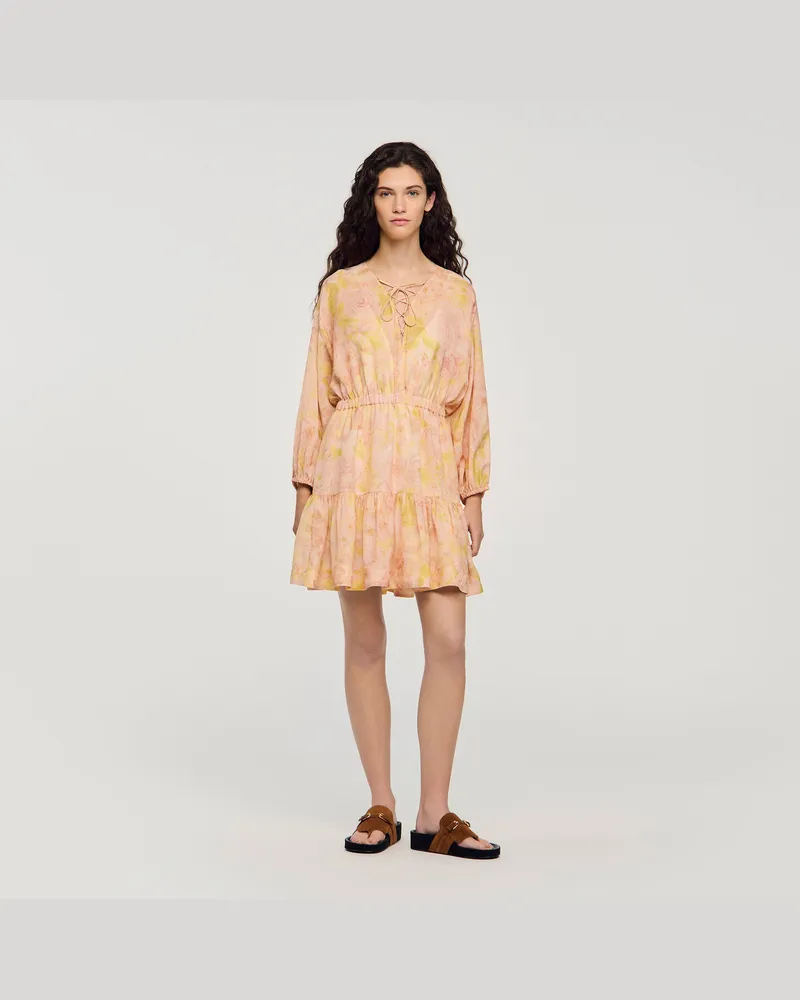 Sandro Kurzes Kleid mit Blumendruck Rosa