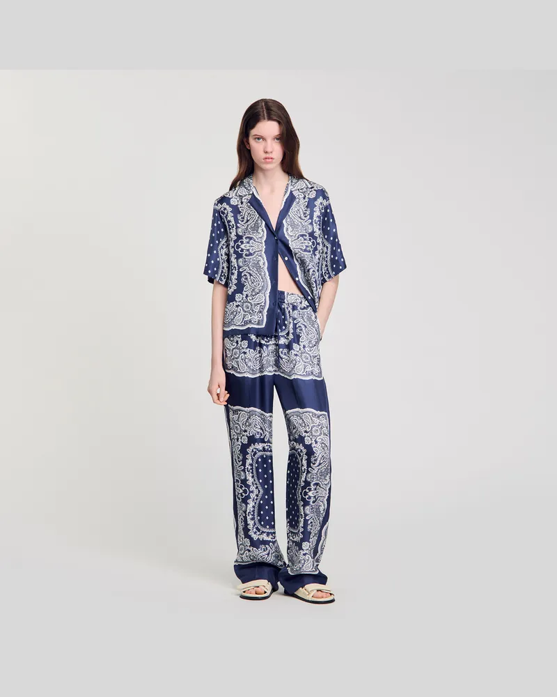 Sandro Fließende Hose mit Bandana-Print Blau
